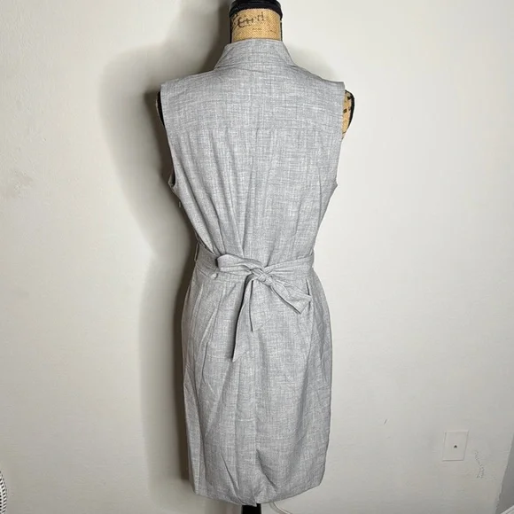 Elegant Gray Sleeveless Dress - Picture 3 of 6